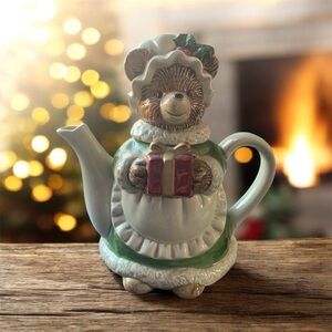 Otagiri Mrs Clause Tea Pot